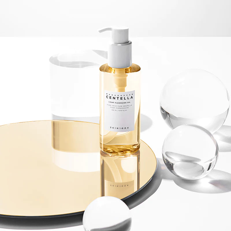 Madagascar Centella Light Cleansing Oil